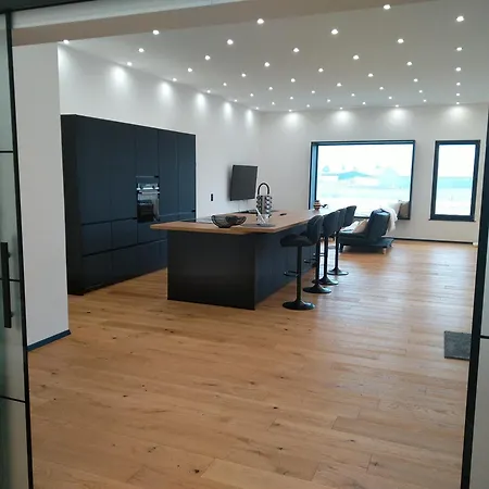 Lifestyle Cube House 4