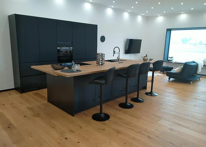 Lifestyle Cube House 4 *